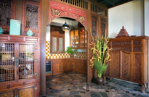 Krabi House | Railay Beach House Fabulous Sea and Cliff Views, Lovely Decor 4 bdr-2 Bath RBC