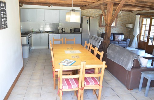 Piegut-Pluviers House | Railway Cottage - character cottage, walking distance to restaurant/bakery