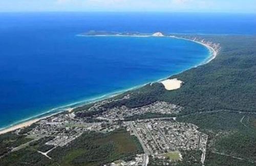 Rainbow Beach House | Rainbow Beach Dream Newly Renovated Stylish One Bedroom Apartment