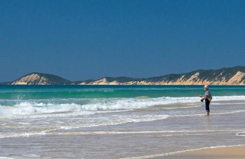 Rainbow Beach House | Rainbow Beach Dream Newly Renovated Stylish One Bedroom Apartment