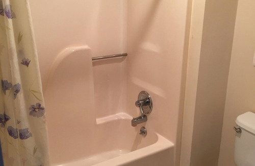 Mackinaw City Hotel | Rainbow Motel