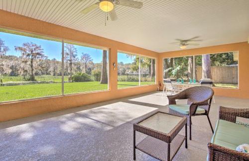 Dunnellon House | Rainbow River Oasis with Kayaks and Furnished Sunroom!