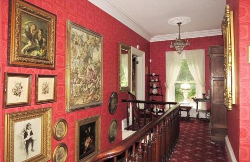 Herkimer Bed & Breakfast | Raindrops On Roses Bed & Breakfast