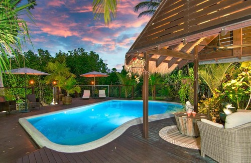 Wongaling Beach Apartment | Rainforest Hideaway!