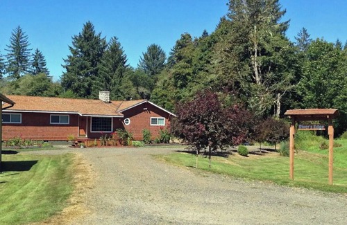 Quinault House | Rainforest Retreat - Welcome to Lake Quinault