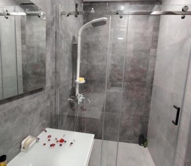 Ruse Apartment | Rainie Ruse