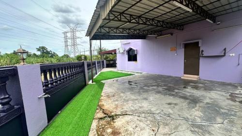 Larut House | Raintown House