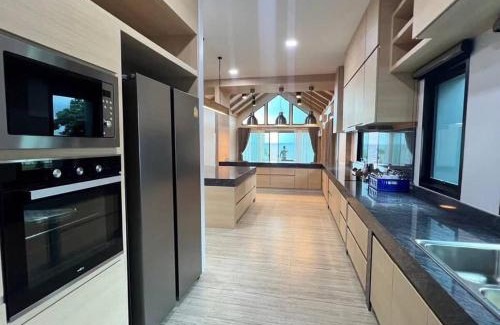 Thap Sakae House | Rainy House By Serenity Sea House