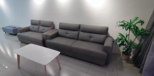 Larut Apartment | Rainy Sanctuary Homestay With Netflix - 1 Parking