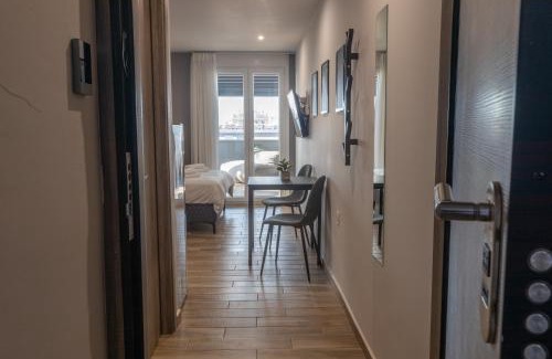 Dafni-Ymittos Apartment | Raise Athens Metro Apartments