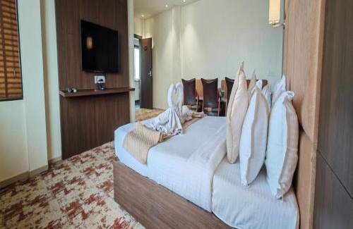 Ahmednagar Hotel | Raj Regency