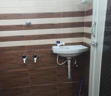 Papasanam Hotel | Raja Residency & Room stay