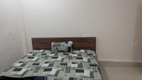 Malihabad House | Rajwada Restaurant Lawn Benquits