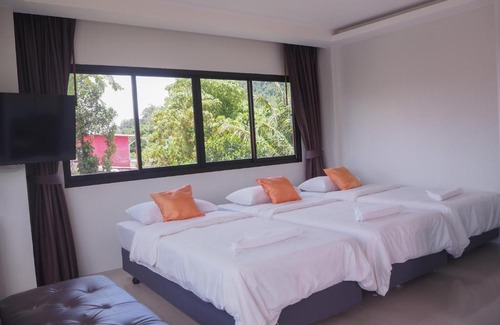 Khuekkhak Hotel | Rakkawan Residence