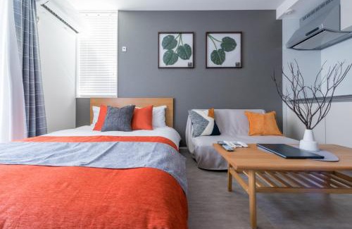 Katasekaigan Apartment | Raku