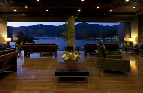 Azagawa House | Rakuyu