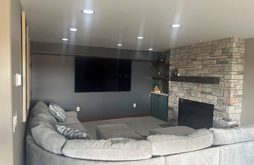 Rapid City House | Rally-Ready Retreat! 4BR/2BA w/Theater, Gym & Parking – 40 Minutes from Sturgis