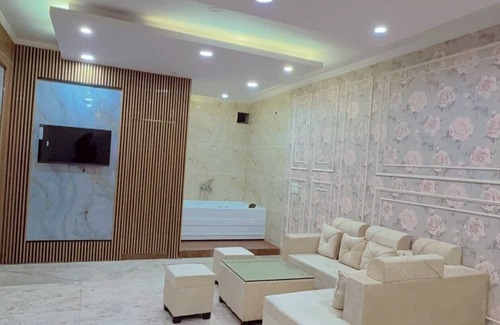 Pashim Vihar Villa | Rama Guest House | Private Jacuzzi | 5 Bedroom | Luxury Stay