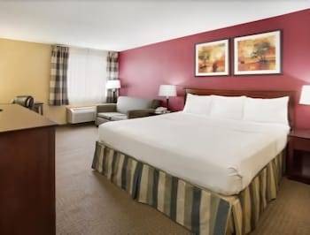 Bettendorf Hotel | Ramada by Wyndham Bettendorf