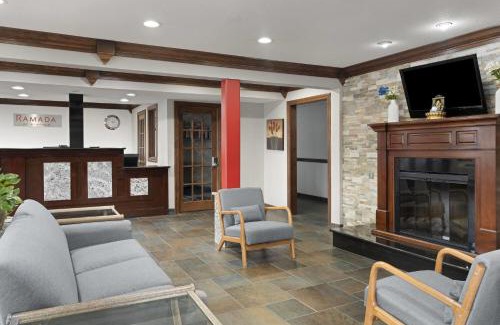Cedar Rapids - Iowa City Hotel | Ramada by Wyndham Cedar Rapids South