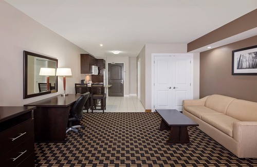 Cold Lake Hotel | Ramada by Wyndham Cold Lake