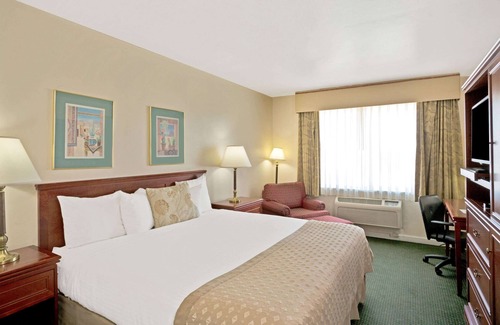 Draper Hotel | Ramada by Wyndham Draper