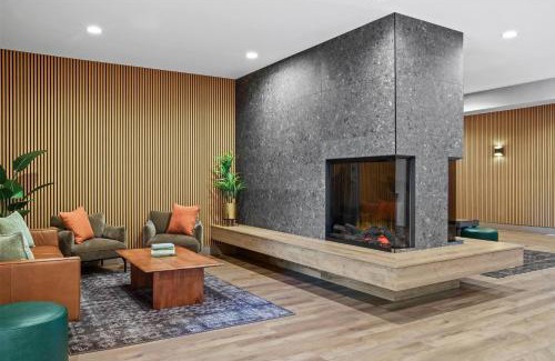 Drumheller Hotel | Ramada by Wyndham Drumheller Hotel & Suites
