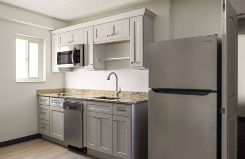 Elko Hotel | Ramada by Wyndham Elko Hotel at Stockmen's Casino
