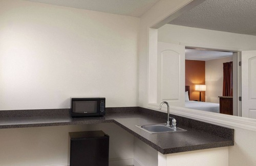 Elko Hotel | Ramada by Wyndham Elko Hotel at Stockmen's Casino