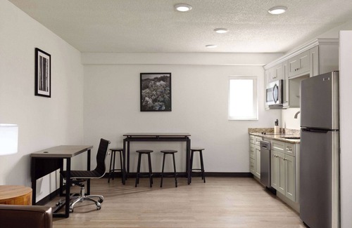 Elko Hotel | Ramada by Wyndham Elko Hotel at Stockmen's Casino