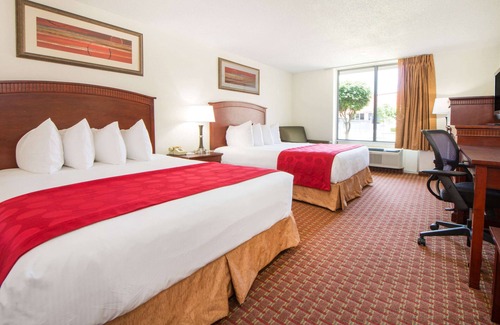 Enid Hotel | Ramada by Wyndham Enid