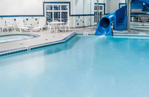 High River Hotel | Ramada by Wyndham High River