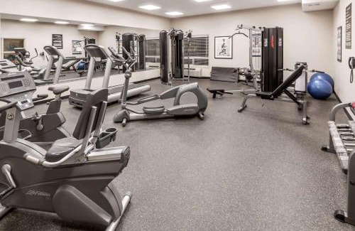High River Hotel | Ramada by Wyndham High River