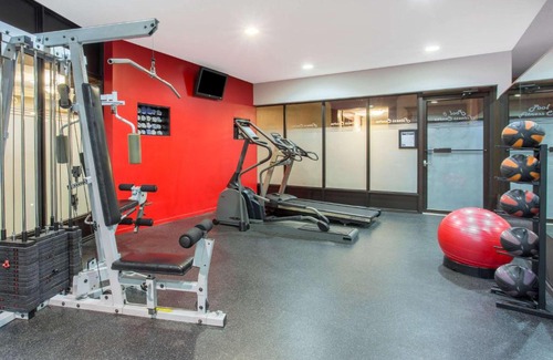 Dilworth Mountain Estates Hotel | Ramada by Wyndham Kelowna Hotel & Conference Center