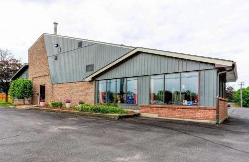 Kingston Hotel | Ramada by Wyndham Kingston