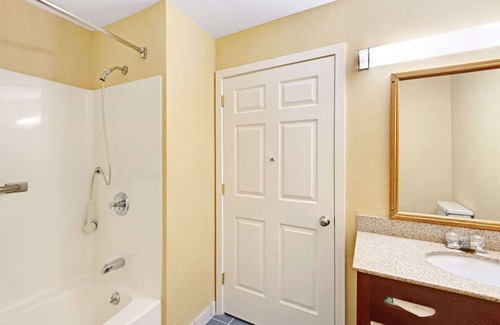Kittery Hotel | Ramada by Wyndham Kittery