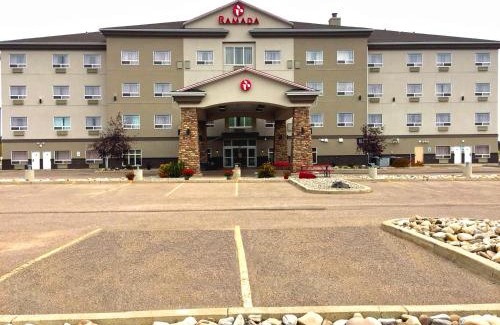 Lac La Biche Hotel | Ramada by Wyndham Lac La Biche