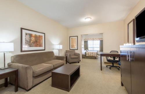Lac La Biche Hotel | Ramada by Wyndham Lac La Biche