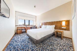 Alto do Pina Hotel | Ramada by Wyndham Lisbon