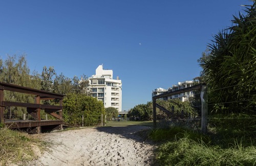 Marcoola Hotel | Ramada by Wyndham Marcoola Beach