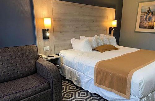 Medicine Hat Hotel | Ramada by Wyndham Medicine Hat