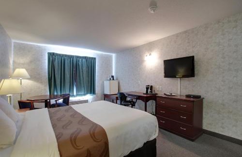 Nisku Hotel | Ramada by Wyndham Nisku Edmonton Airport