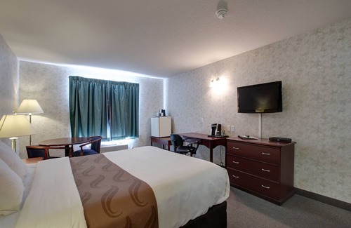 Nisku Hotel | Ramada by Wyndham Nisku Edmonton Airport