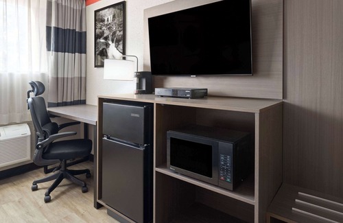 Parsippany Hotel | Ramada by Wyndham Parsippany