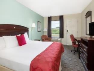 Pelham Hotel | Ramada by Wyndham Pelham