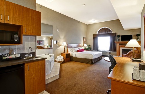 Ponoka Hotel | Ramada by Wyndham Ponoka