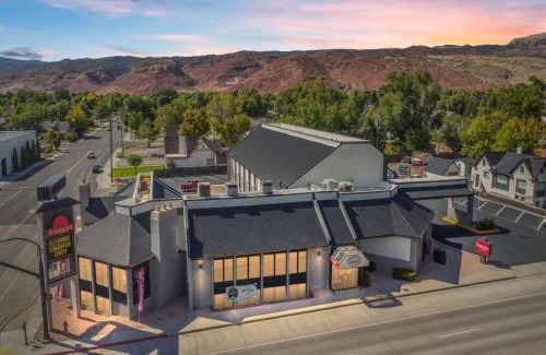 Richfield Hotel | Ramada by Wyndham Richfield UT I-70