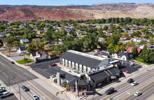 Richfield Hotel | Ramada by Wyndham Richfield UT I-70