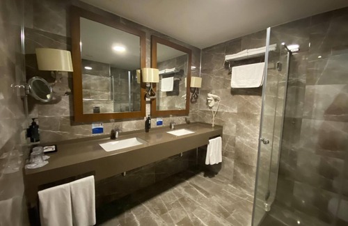 Adapazari Hotel | Ramada by Wyndham Sakarya