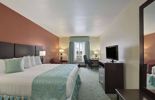 Hewitt Hotel | Ramada by Wyndham South Waco